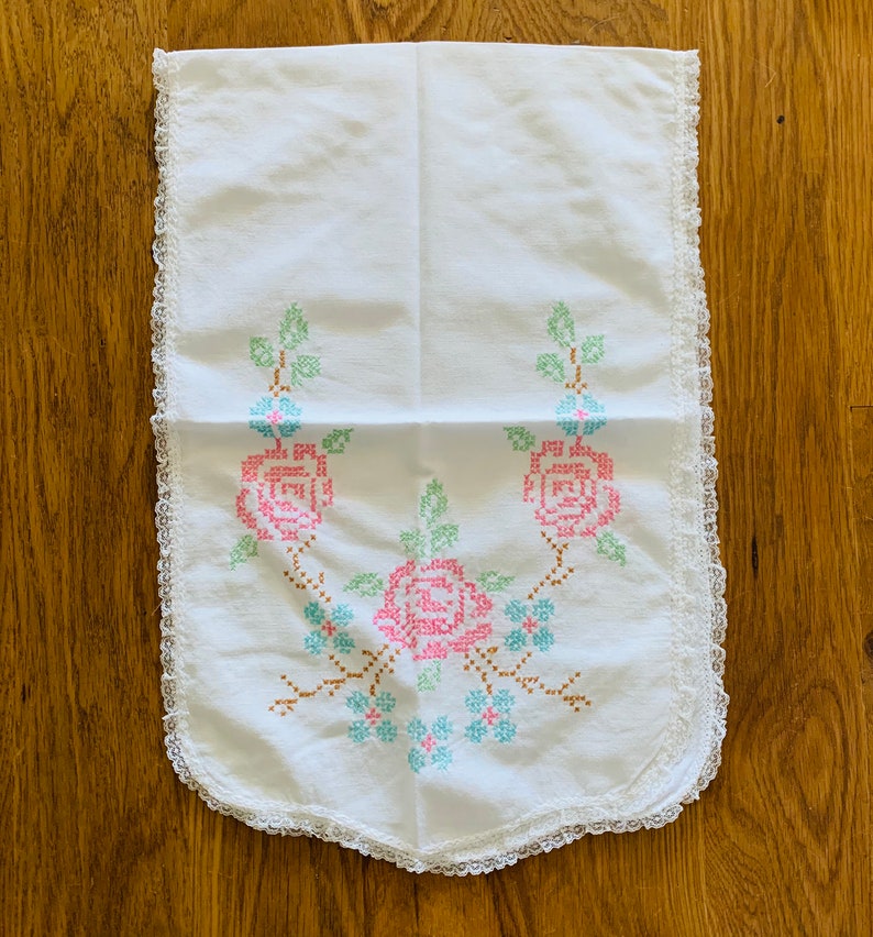Vintage Embroidered Linens Dresser Scarves Table Runners Etsy