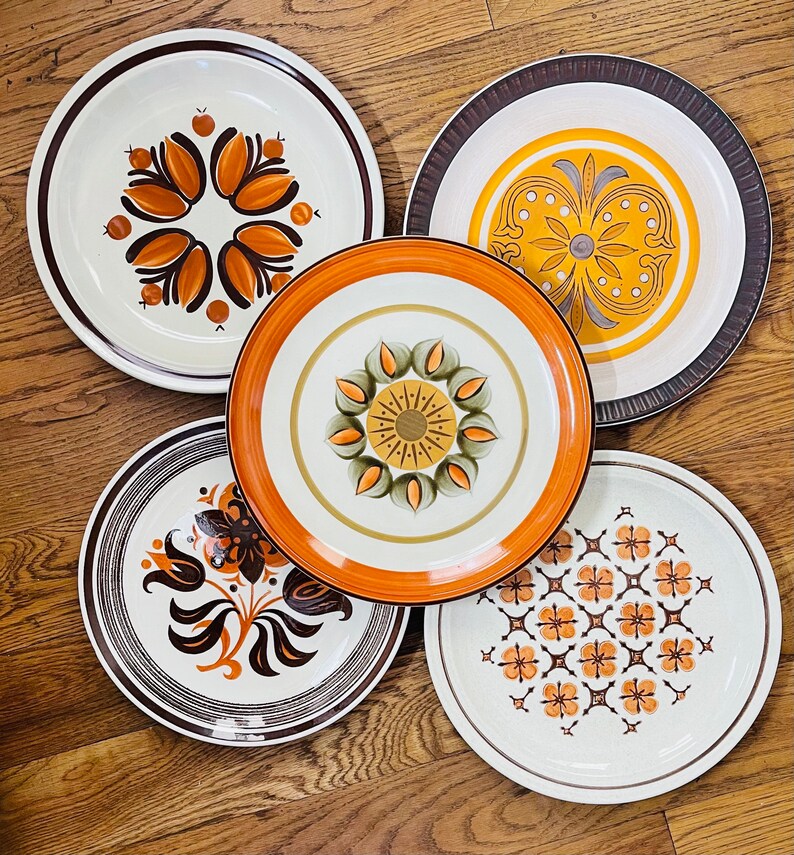 Vintage Mismatched Set of 5 shops Stoneware Extra Large Plates/ Chop Plates/ Mix and Match Vintage Stoneware Plates