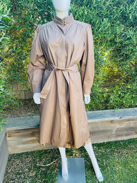 1970’s London Fog Maincoat With Attached Insert - image 1
