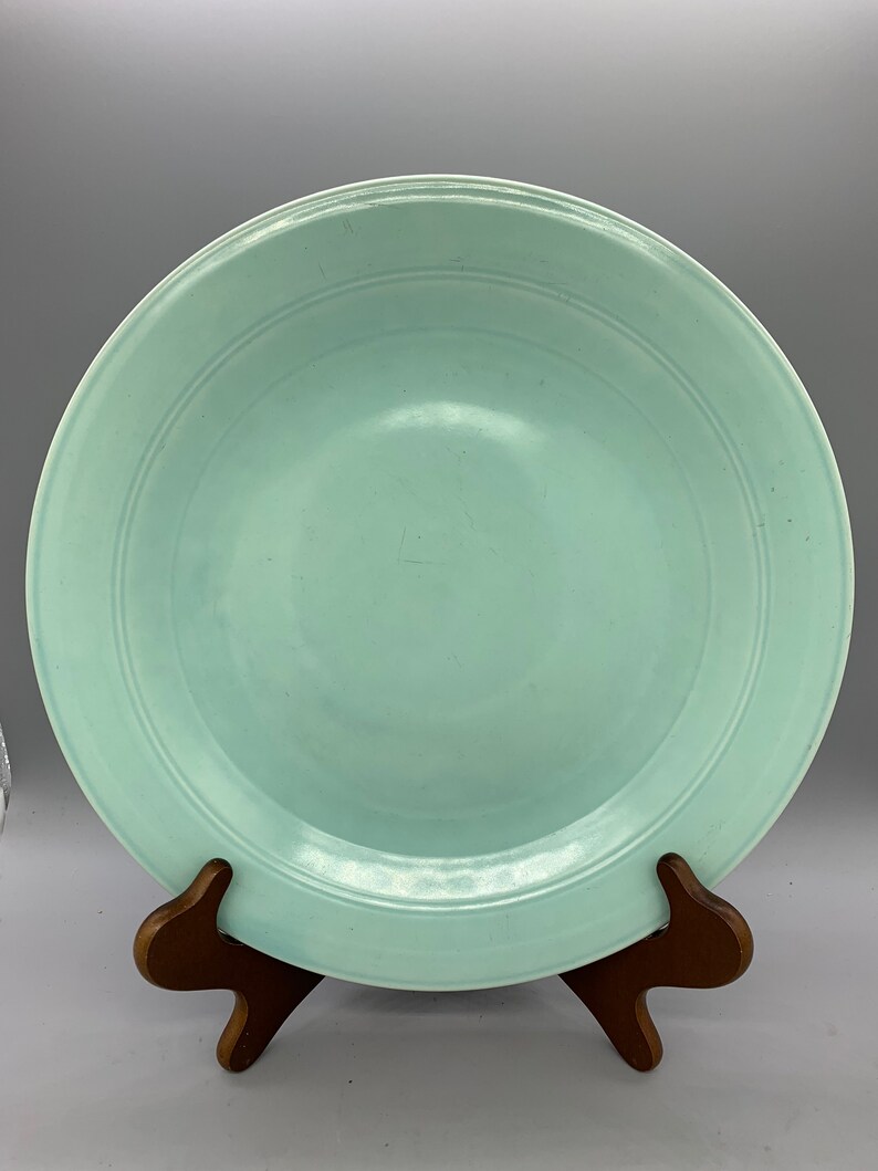 Vernon Kiln\u2019s Pistachio Modern California Chop Plate and Orchid Lavender Luncheon Plate