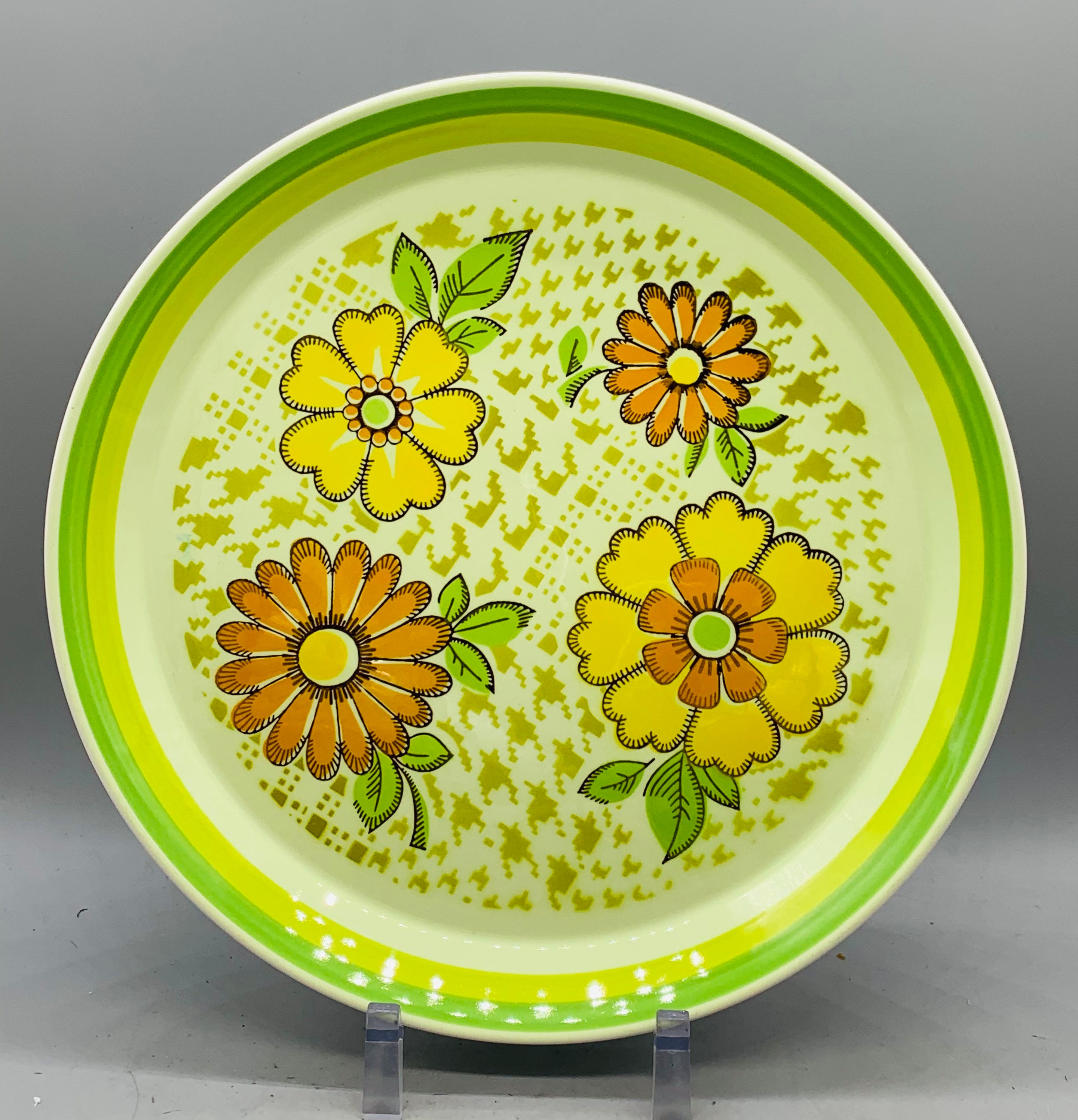 Mikasa Playmates Plus Twice as Nice Dinner Plates Sold
