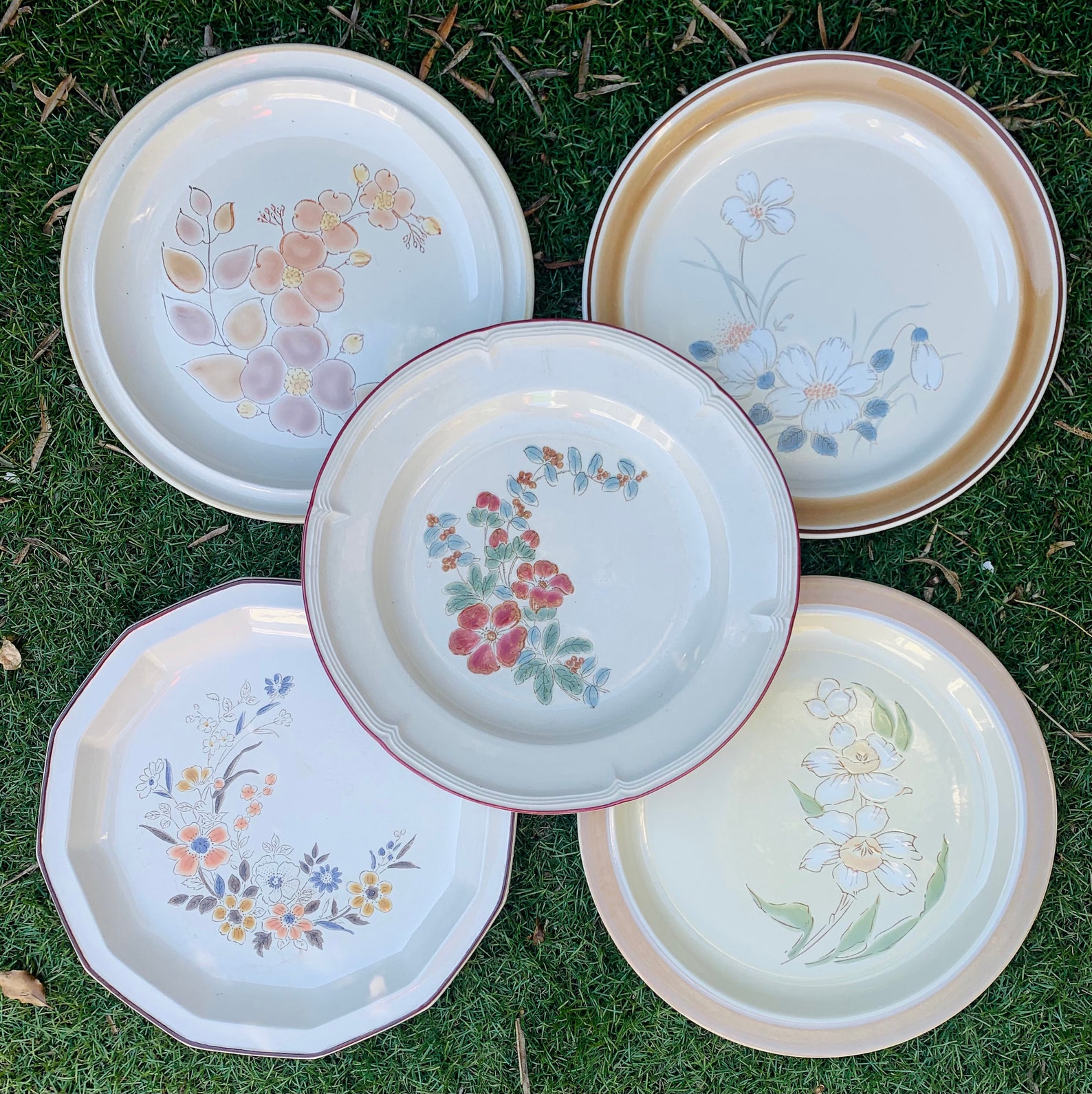 Mismatched Set of 5 Vintage Chop Plates or Extra Large Dinner | Etsy
