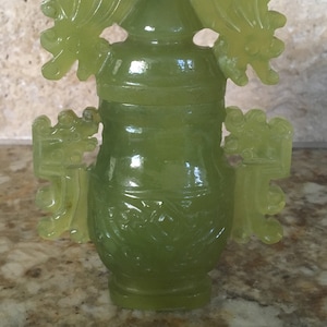 Finely Carved Celadon Jade CHINESE QING DYNASTY Vase Bottle w/Cover Dragon