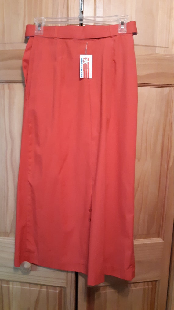 Red Women's Size 12 Western Skirt with Matching G… - image 2