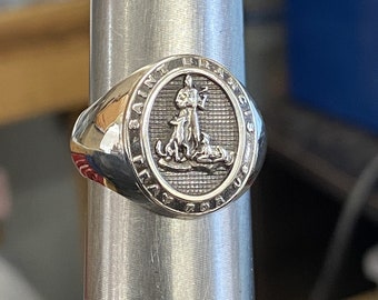 Anillo de plata maciza para hombre San Francisco, patrón de las mascotas y los animales. Ruega por nosotros. 925