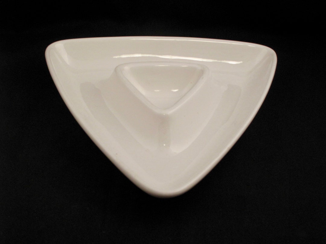 Tabletops Unlimited Blanc De Blanc Triangular White Ceramic Etsy