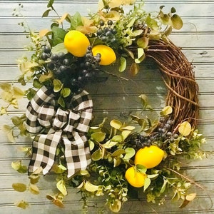 Lemon and blueberry wreath, blueberry and lemon wreath, wreath with lemons and blueberries, summer wreath for front door