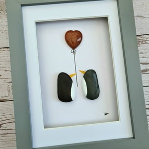 Presente de bronze para o 8º aniversário de casamento do marido, presente de 8º aniversário para a esposa, presente de 32º ano de casamento para ela, arte de seixo, pinguim, pendurado na parede