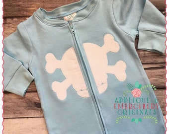 Applique y bordado originales diseño digital 681 Split Cráneo huesos Applique diseño Halloween con cremallera Pjs bordado máquina de bordar instantánea instantánea