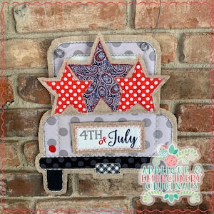 Applique & Embroidery Originals Digital Design 2475 4th of July Stars Interchangeable Door Hanger In-The-Hoop Door Applique Design