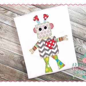Applique and Embroidery Originals Digital Design - 191 Robot with Heart Bean Stitch Applique Design for Valentine&#39;s Day, instant download