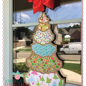Applique and Embroidery Originals Digital Design - 538 Layered Tree Christmas Door Hanger In-The-Hoop with PDF tutorial Applique Design