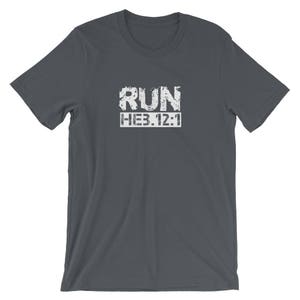 Camisa de 1/cristiana Hebreos 12 para hombres y cristiana gráfico regalo de T-Shirt/cristiano/Bautismo regalo/Biblia verso t camisas de fe camiseta regalo para el corredor imagen 5