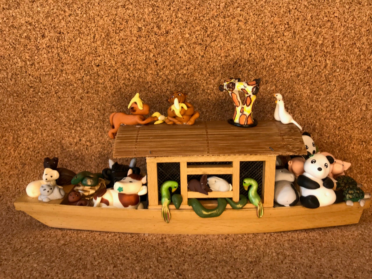 Arche de Noé, Arche Miniature, Décoration, Fabrication Artisanale en Fimo et Bois