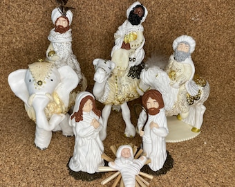 Nativité santons, 9CM, Marie Joseph et Jésus, et les rois mages, sur leurs montures, crèche de Noël, fabrication artisanale, pâte fimo