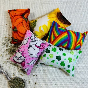 Organic Catnip Pillow Toy Set: Assorted Print Cat Kicker