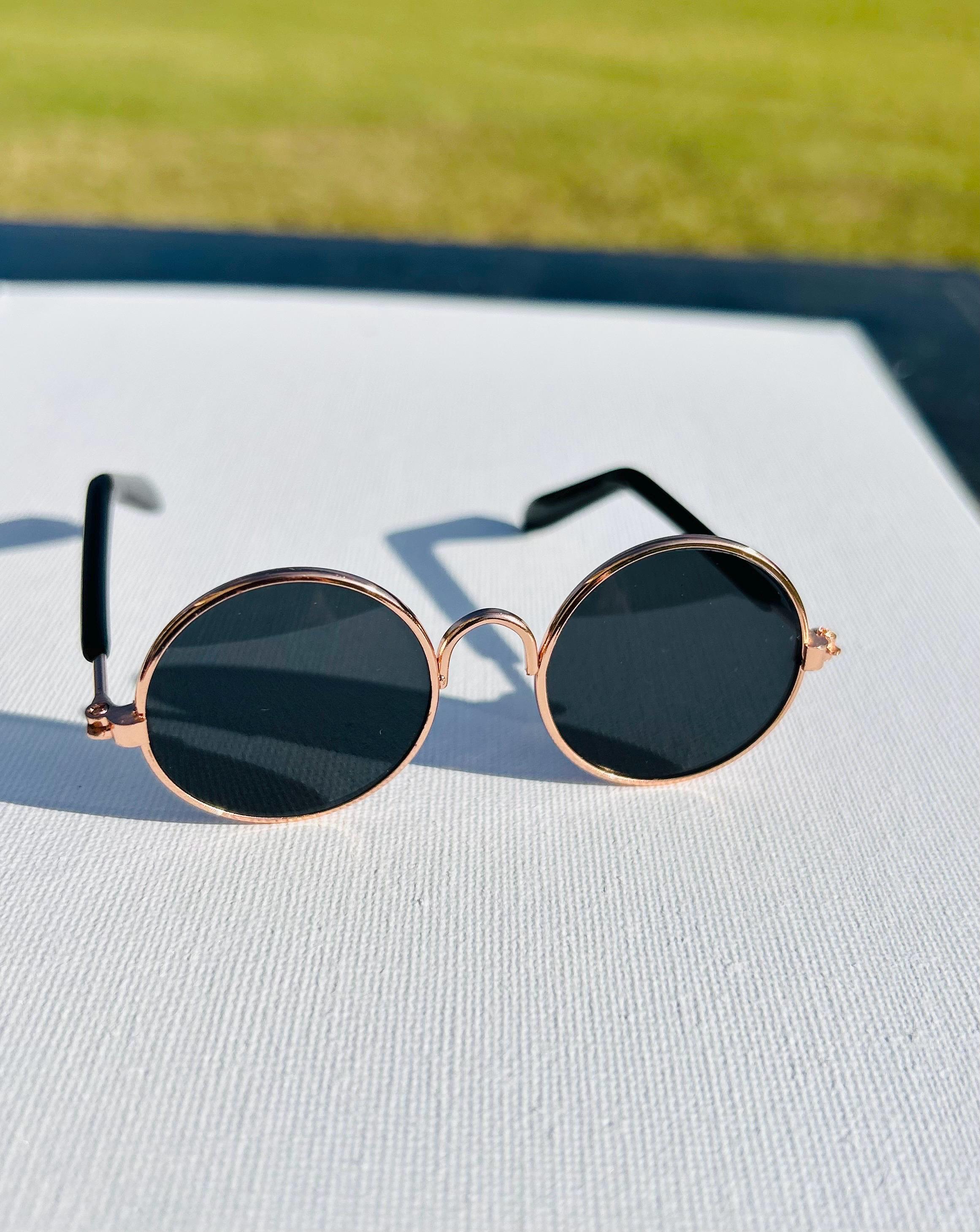 DEZI Toxica Gold Frame Cat-Eye Sunglasses with Black Lenses Dezi Stacked Sunglasses Dark Smoke Lenses Gold Cat Eye  main image 2