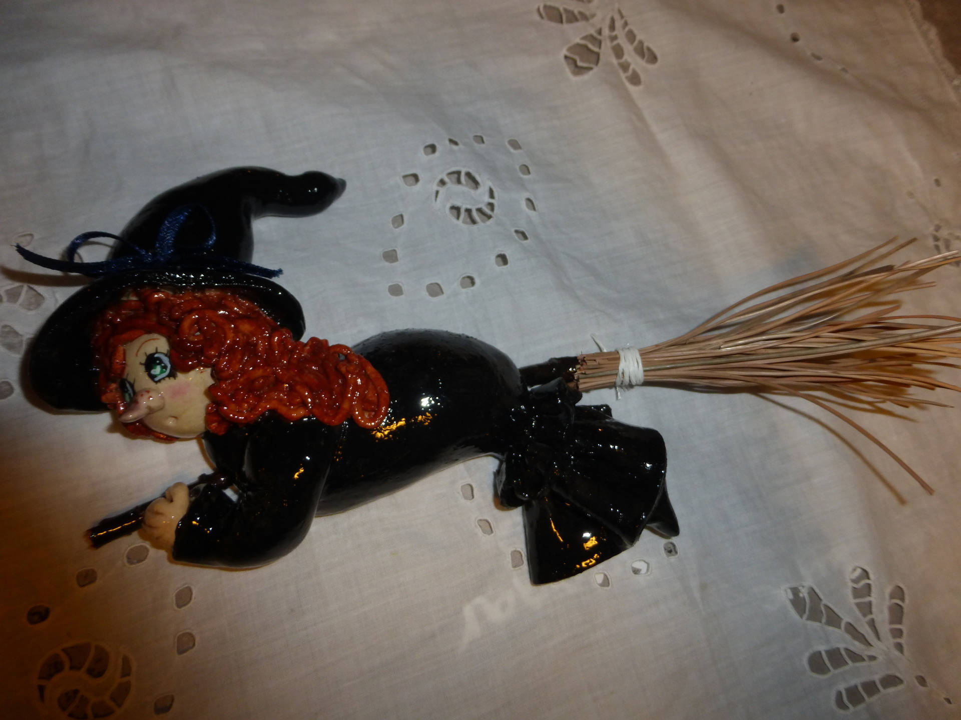 Decoration Halloween Sorcière Artisanale en Pate A Sel