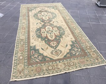 Runner rug,floor runner rug.turkish runner rug,kilim runner rug,vintage runner rug,oushak runner rug,hallway runner rug,runner rug
