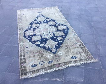 7..6x4.1feet Vintage oushak rug, Small size rug, Turkish area rug, Vintage area rug, Turkish Anatolian rug, Wool rug