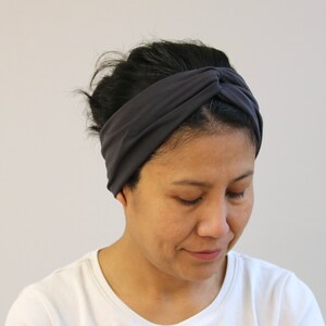 Dark Gray Twist Headbands For Women/ Stretchy Headband/ Jersey Headband/ Gray Headwrap/ Jersey Headwrap/ Women Gray Headband, Haarband image 4