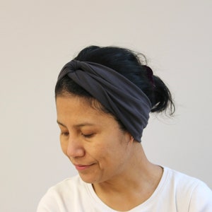 Dark Gray Twist Headbands For Women/ Stretchy Headband/ Jersey Headband/ Gray Headwrap/ Jersey Headwrap/ Women Gray Headband, Haarband image 3