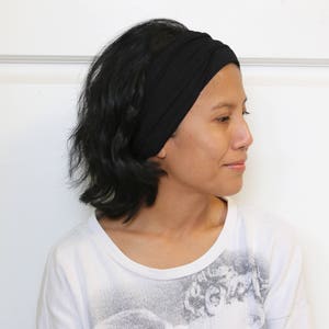 Wide Headband For Women, Black Wide Yoga Headband, Black Yoga Headwrap, Wide Headband Black, Travel Headband afbeelding 5