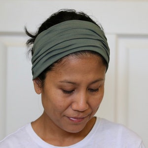 Wide Headband For Women, Olive Green Headband, Olive Green Stretchy Jersey Headband, Olive Green Headwrap Women, Wide Bandana, Haarband image 3