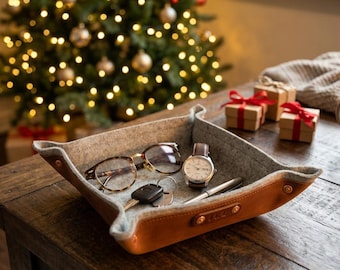 Personalized Christmas Gift for Dad, Custom Father in Law Xmas Present, Leather Valet Tray Monogrammed Gift for Men, Holiday Catchall