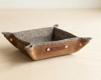 Cadeau d'anniversaire de 7e année en cuivre pour mari et femme, plateau de voiturier en cuir de laine monogrammé pour homme femme lui, cadeau en cuir personnalisé