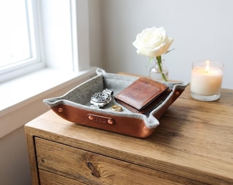 7th year anniversary wool copper gift, Leather catch all 3rd anniversary valet tray, Custom monogram gift man him husband, Catchall