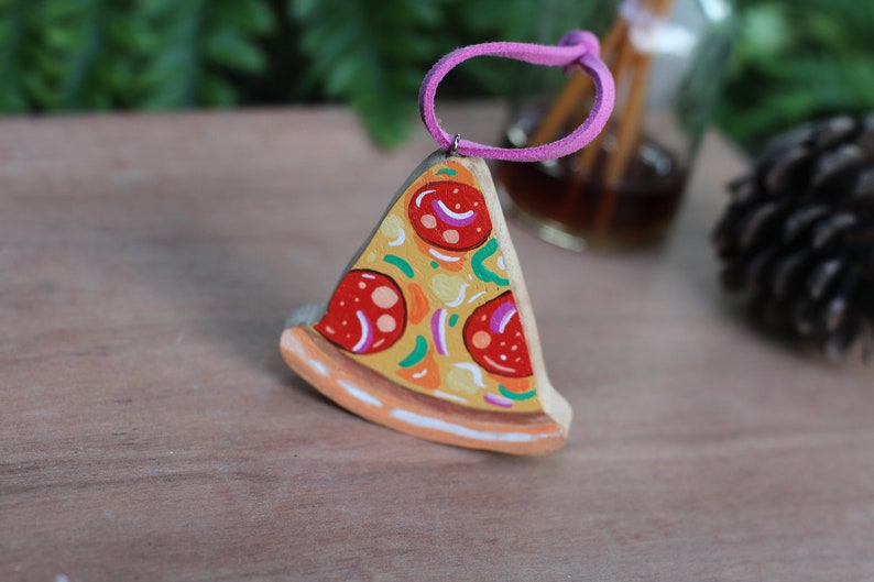 Pizza keychain,Pizza Keyring,Keyring,Gift for her,gift for him,accessories,Wooden keyring,wooden painted,food,pizza,handmade image 4