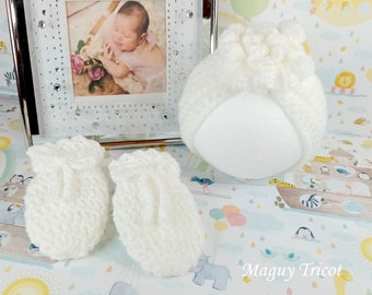 Bonnet bandeau et Moufles bébé laine blanche et fleur pompon naissance à 3 mois