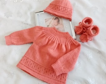 Brassière Layette bébé laine corail orangé brique naissance brassiere bonnet et bottons ensemble 3 pièces