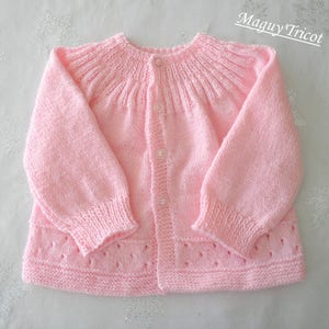 Layette bébé laine rose naissance brassiere Bonnet et bottons ensemble 3 pièces image 3