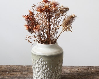 Wildkräutervase 14 cm – Kunsthandwerkliche Keramik