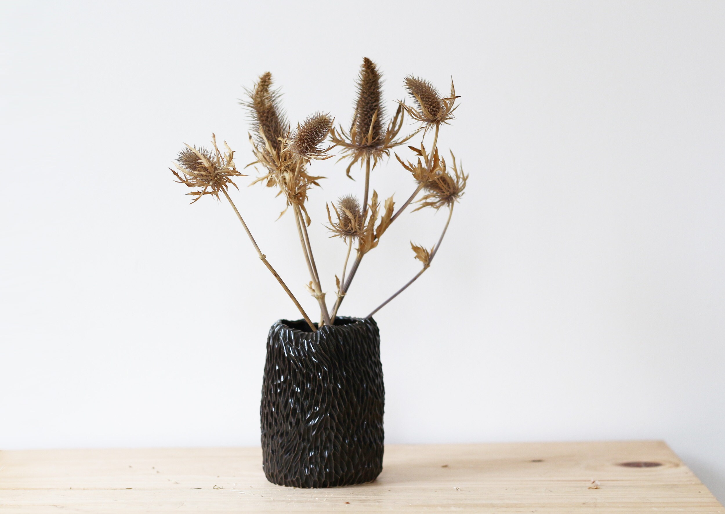 Vase Gravé Noir 11 cm