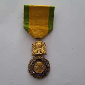 FRENCH Medaille Militaire REPUBLIC FRANCAISE 1870 BRONZE MEDAL VALEUR  DISCIPLINE