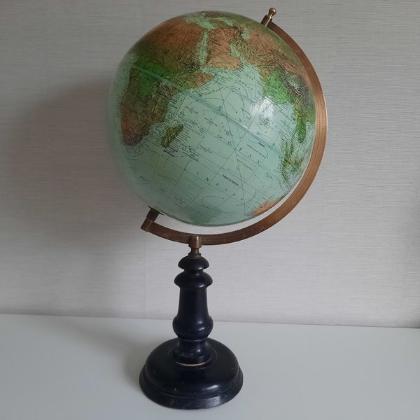 Globe terrestre mappemonde vers 1960 Scan Globe Danemark