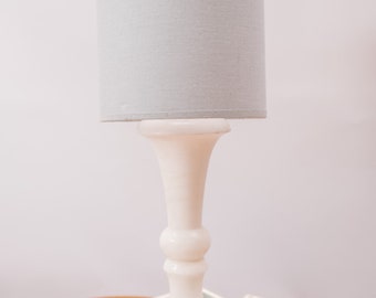 Witte marmeren tafellamp