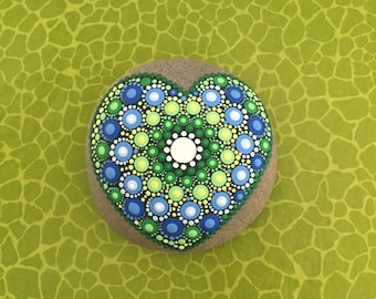 Heart-Stone Ocean - handpainted mandala-stone in heart-shape as a gift for a loved one, for meditation, yoga or decoration