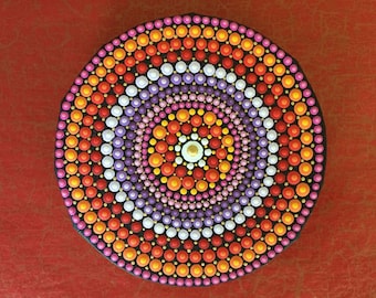 Mandala Magie des Orient - mit Acrylfarben in Punktetechnik handbemalte Leinwand - als Geschenk, für Meditation und Yoga oder als Dekoration