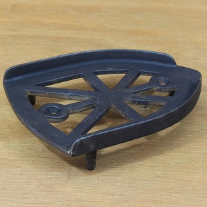 Cast Iron Trivet, Kenrick No. 10 Flat Iron Trivet
