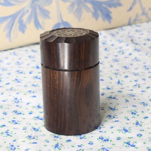 Kleine Ringbox aus Holz, perfekt für Verlobungsringe, Ringträger, etc