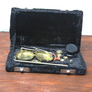 Vintage Pocket scales and weights in velvet Box