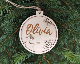 Personalised Name Family Christmas Bauble and Family Decoration Personalised Bauble Wooden Bauble for Xmas Tree, C19