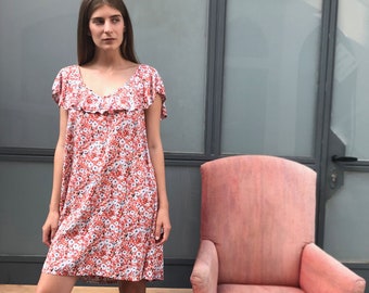 Robe florale, Robe rouge, Robe Flare, Robe Soleil décontractée, Robe dos ouvert, Robe volants, Robe Boho Unique, Robe courte, Mini Robe, Fleur