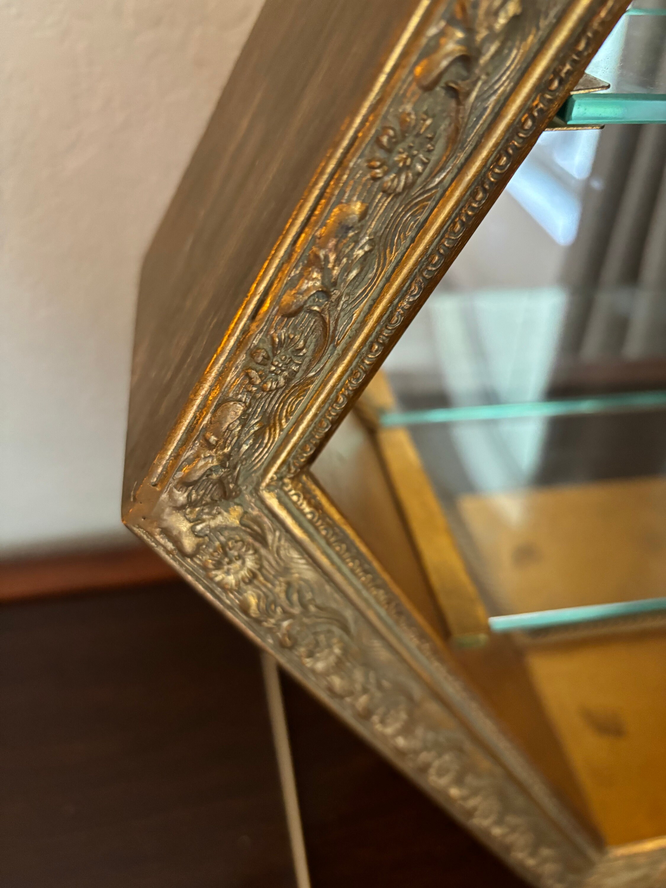 Vintage Bombay Octagon Knick Knack Display Hanging Wall