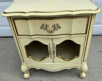 French Provincial Nightstand Vintage Wood Furniture Original 1960s Finish Cream Gold Accents One Drawer Two Doors Has Repair See Description