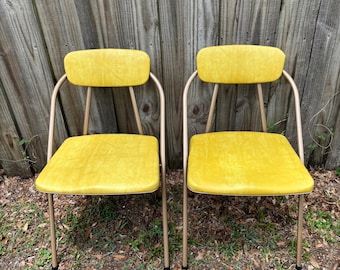 Cosco Folding Chairs Vintage Set of 2 Metal Padded Vinyl Seats and Back  Small Space Seating  Atomic Mid Century Modern Read Description